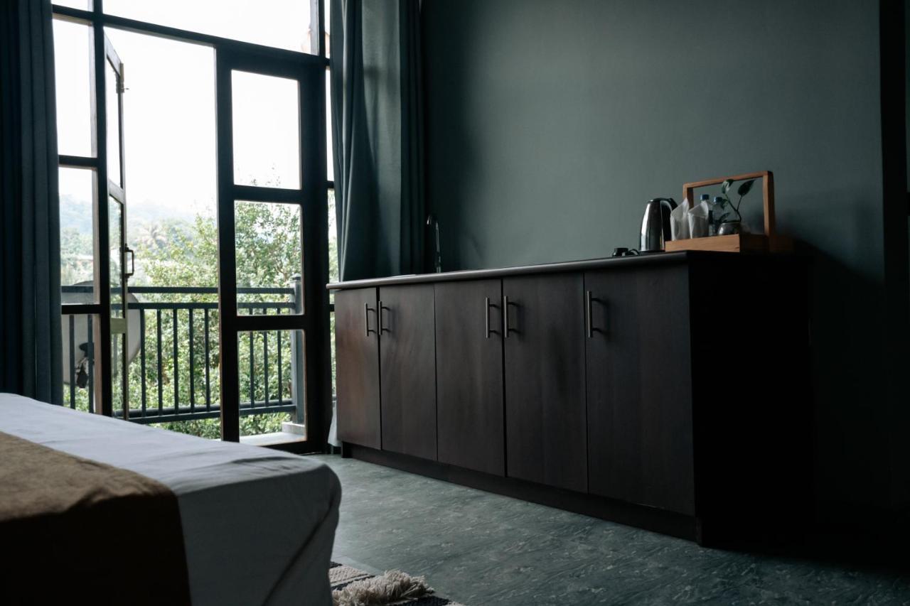 Amanzi Residence แคนดี้ ภายนอก รูปภาพ